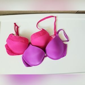 Bundle of two Victoria's Secret bras- 34D